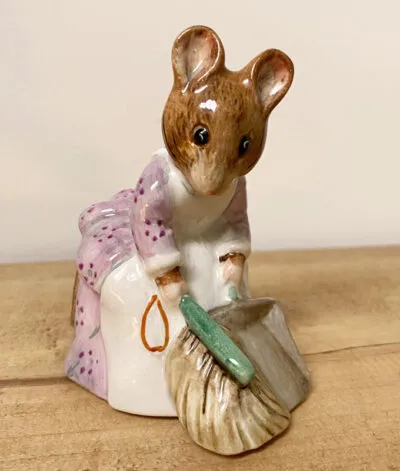 Beswick Hunca Munca Sweeping