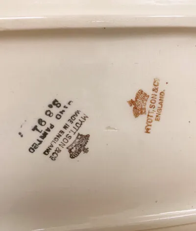 Myott Sandwich Plate